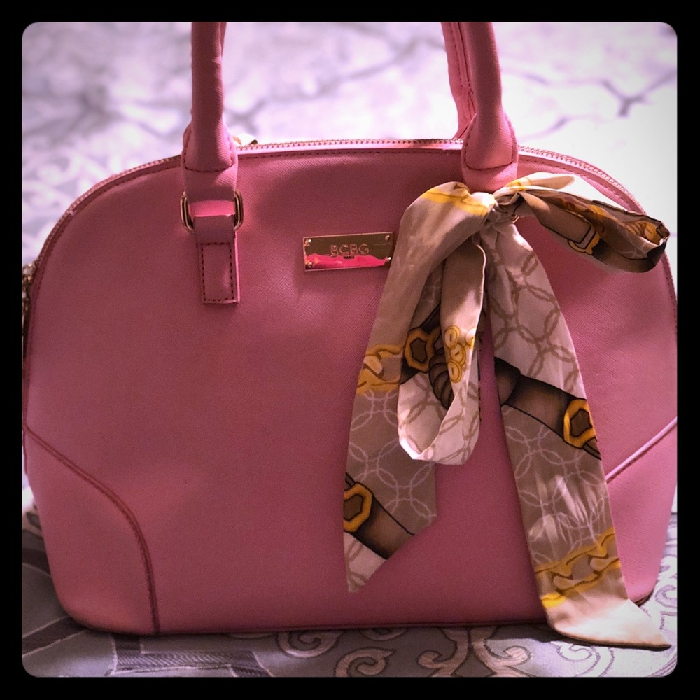 BCBG Pink Purse with 2 tie on bows brown/gold